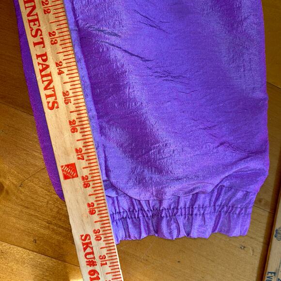 Vintage Nils Women’s high waisted Ski snow pants size 10 small iridescent purple - Picture 8 of 12